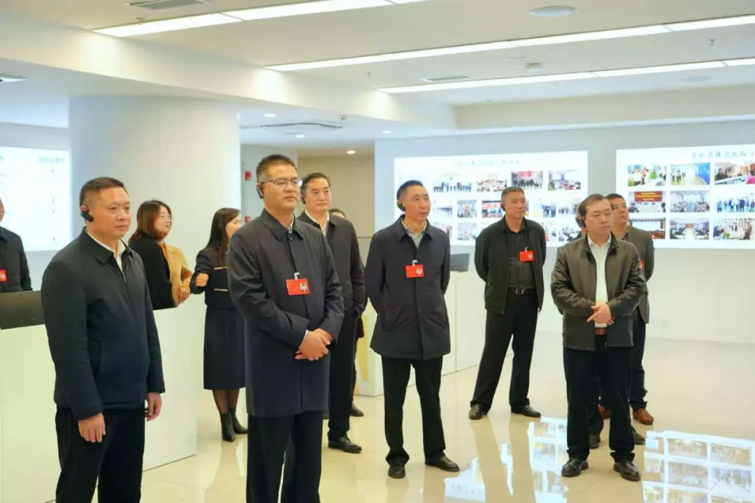 县人大专题视察县人民医院（总医院）建设工作